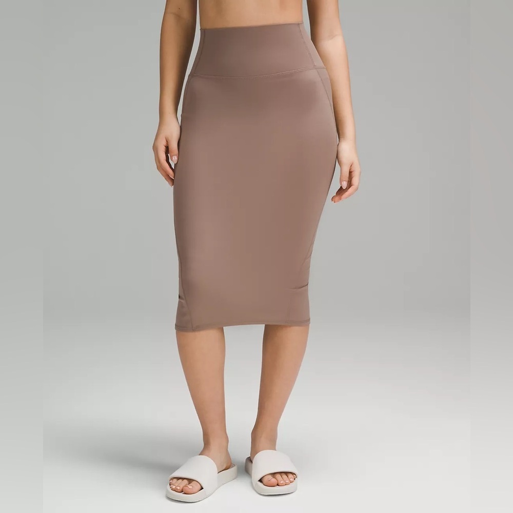Lululemon Nulu Slim-Fit High-Rise Pull-On Midi Skirt Color Taupetastic Size 4